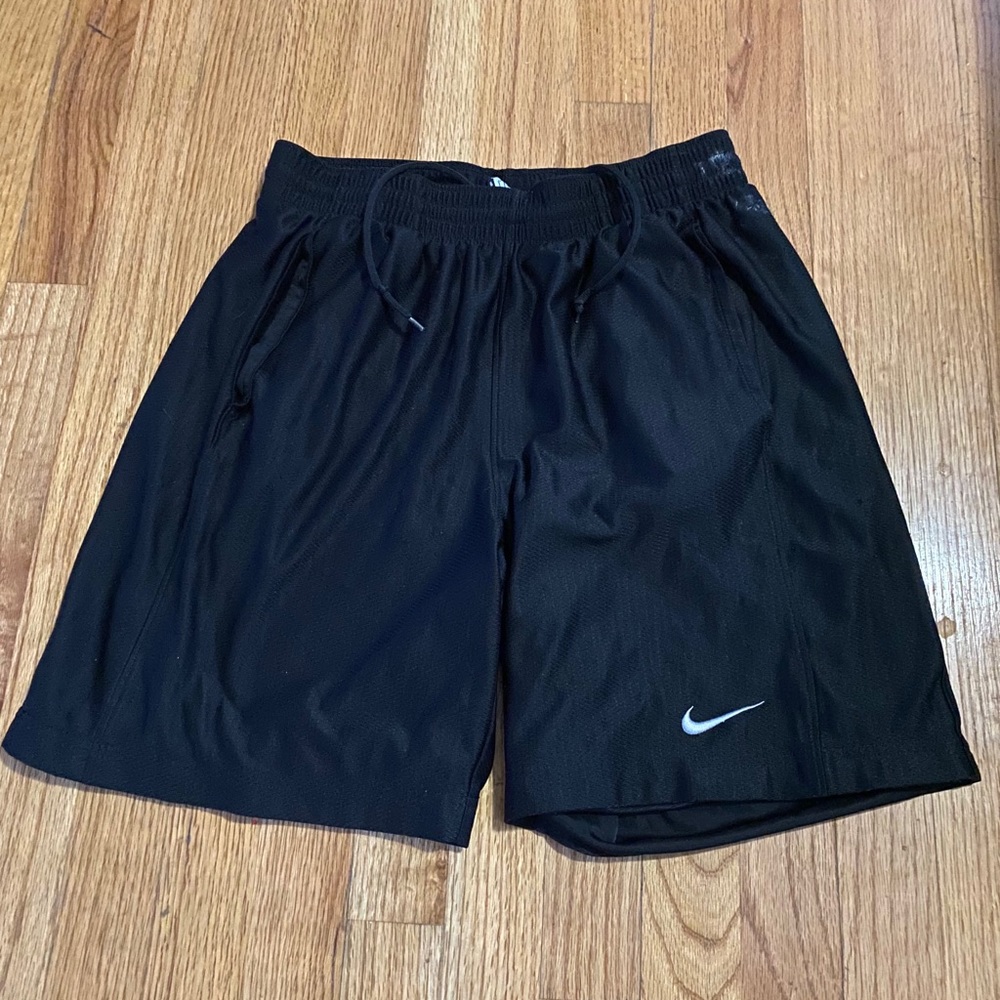 NIKE SHORTS! Men’s Small